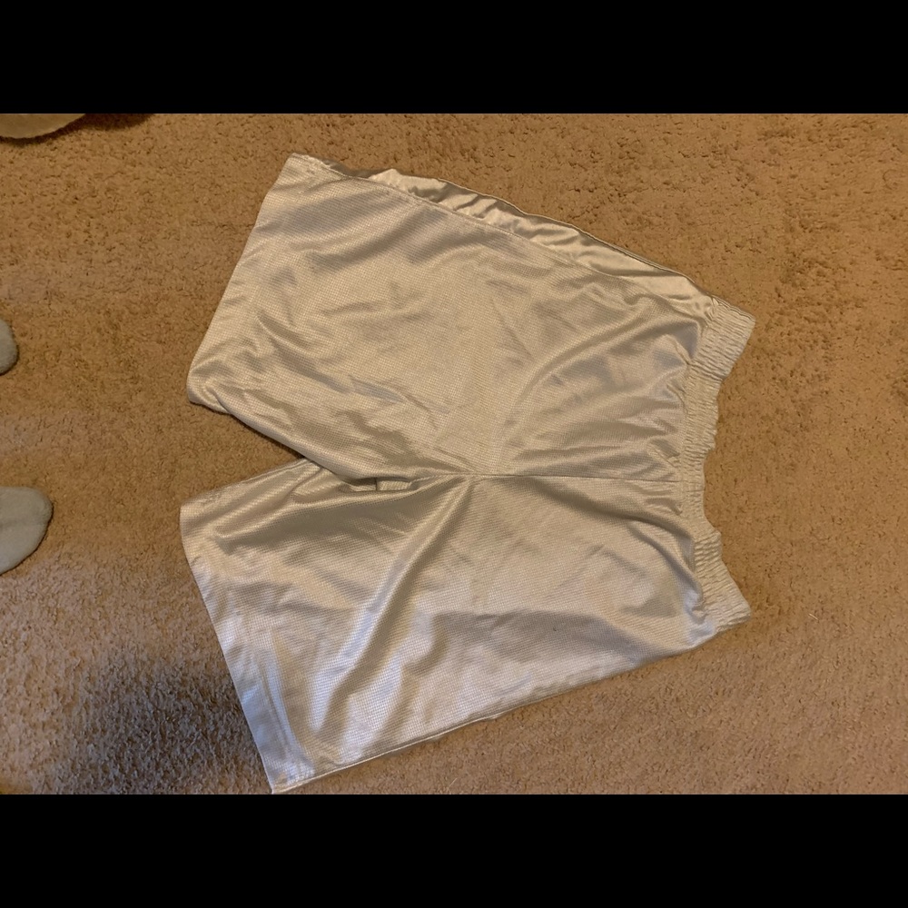 Men’s Nike White Shorts. Size M
